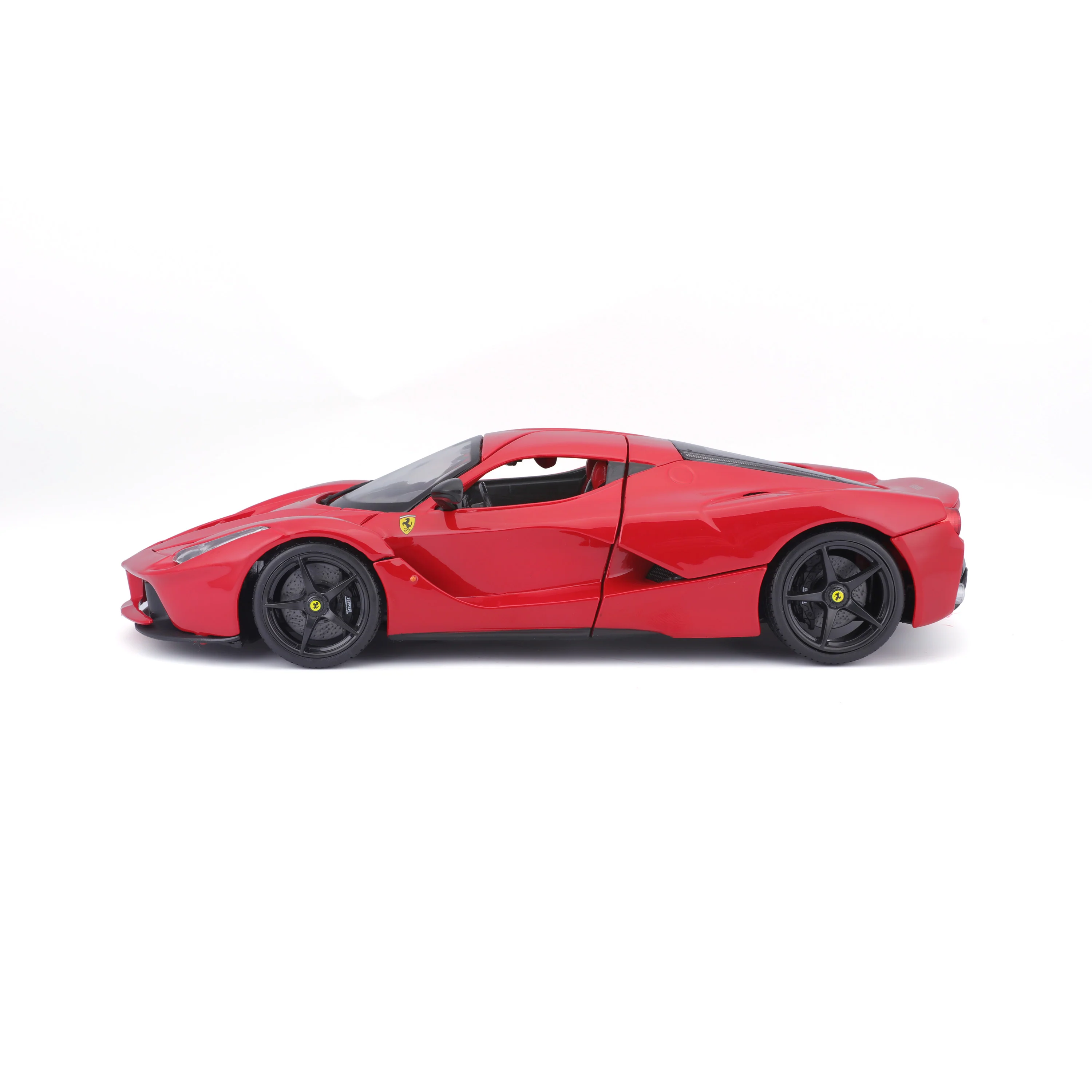 LaFerrari R&P 1:18 Red – Diecast Model - Image 4
