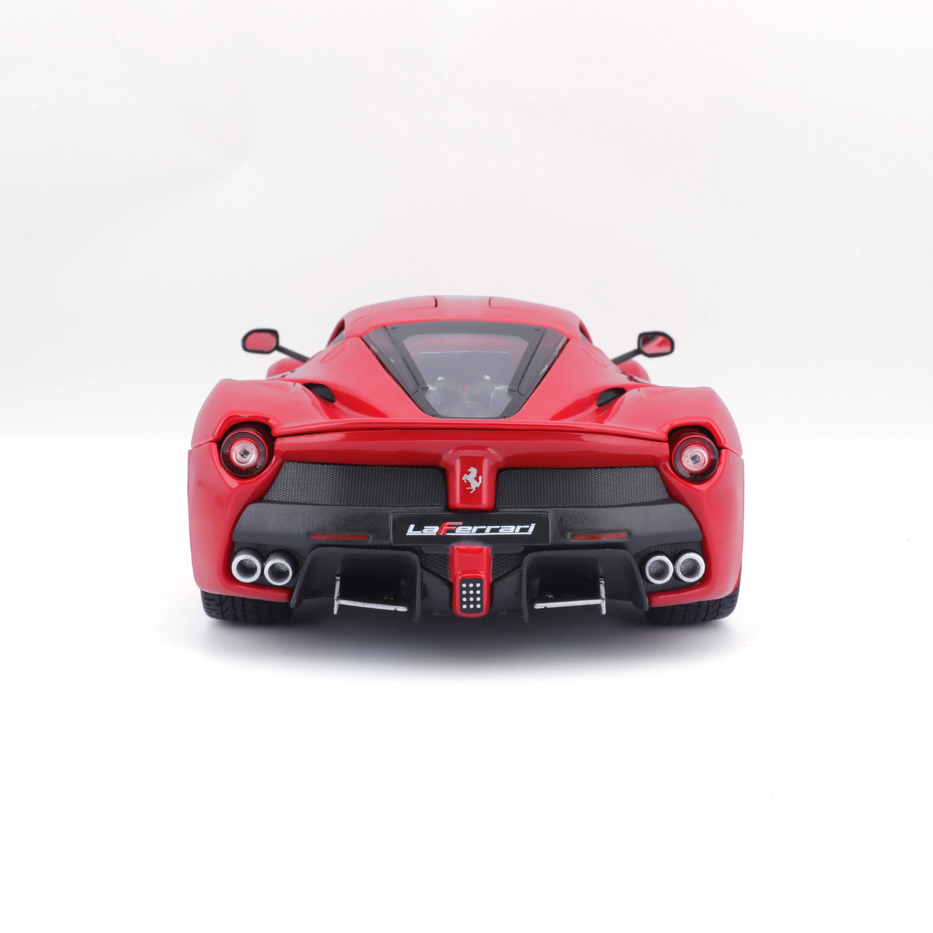 LaFerrari R&P 1:18 Red – Diecast Model - Image 7